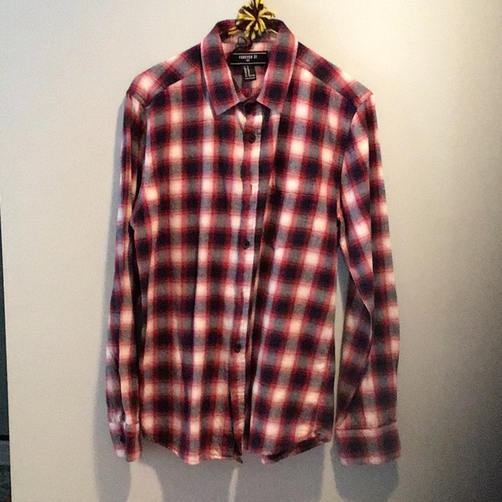 Forever 21 Men’s Red/White/Gray/Black Plaid Long Sleeve Button Down Shirt Medium